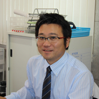 表 大輔