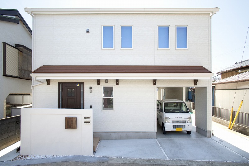 南欧風の雰囲気のガレージハウス 横須賀市 横須賀の注文住宅 土地 間取り